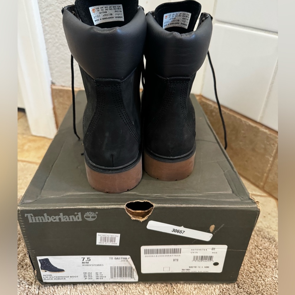 Timberland Women's Black Lace Up Boots - Picture 2 of 5